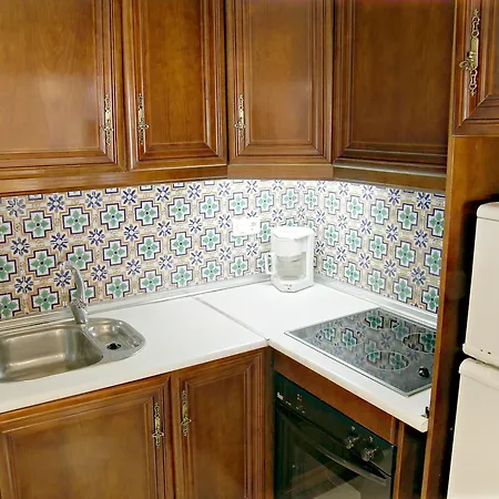 أبارتهوتل أونا ألديا ديل مار 3*